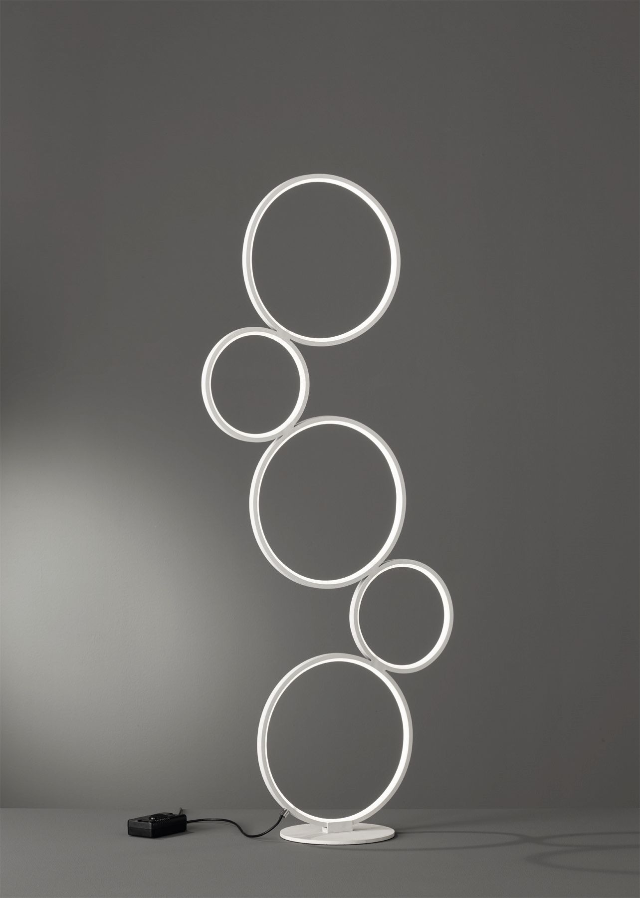 4017807423822 TRIO Rondo mat hvid - Gulvlampe Lamper,Gulvlamper,Gulvlamper 78100000140 Rondo mat hvid