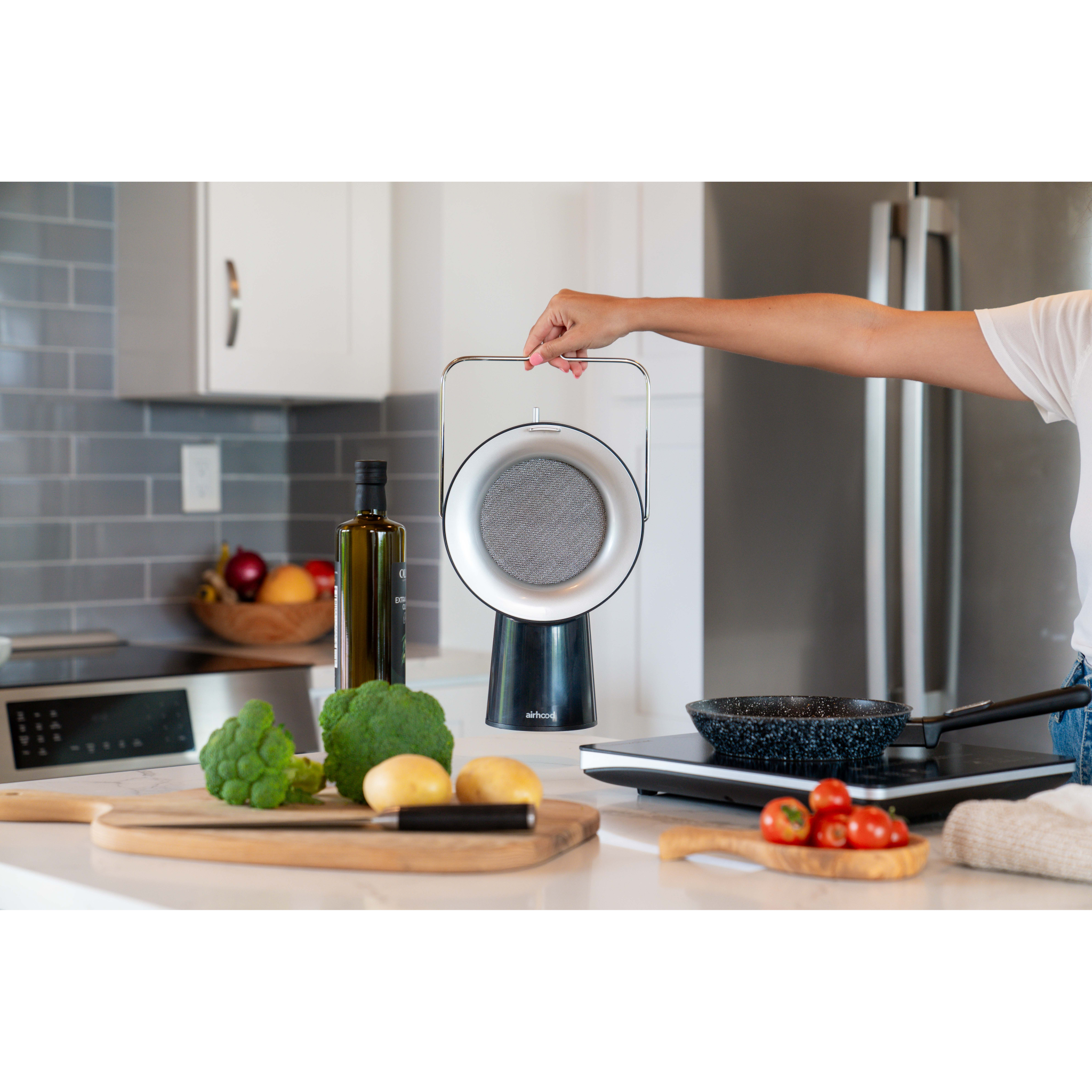 4897109880147 AirHood Wireless EU Black - Transportabel emhætte Husholdning,Køkkenmaskiner,Diverse køkkenmaskiner 8400001490 AH-01BG-B-P