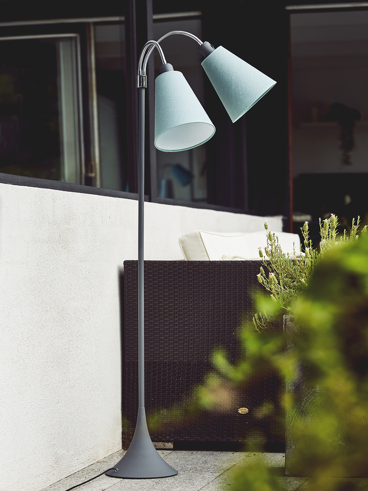 5703701300244 Nielsen Light Fodgænger soft grå 300244 - Gulvvlampe Lamper,Gulvlamper,Gulvlamper 80900902440 Fodgænger soft grå 300244