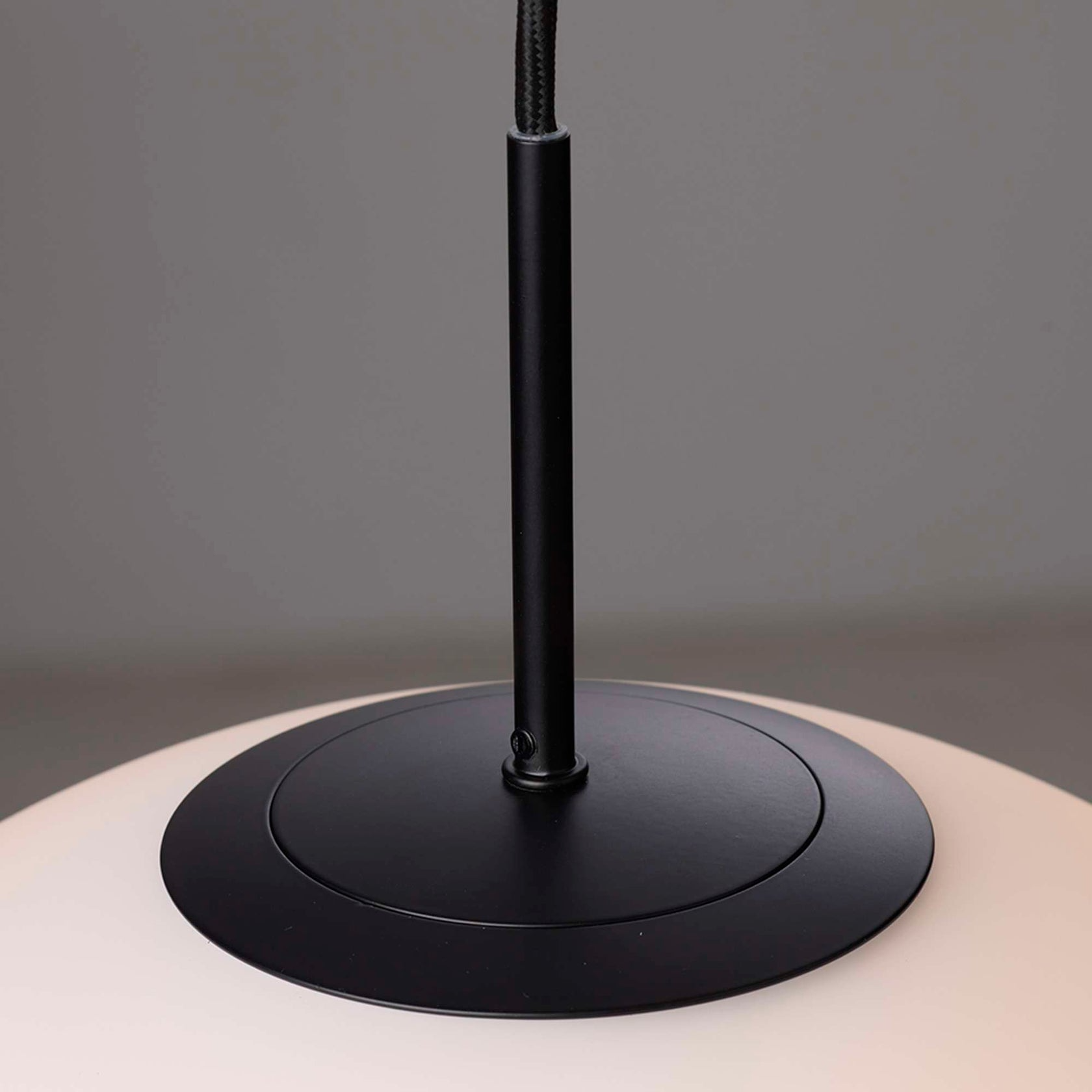 5703701467459 Nielsen Light Cafe Nora Ø40 opal/sort pendel Lamper,Pendler-/ Hængelamper,Pendler/Hængelamper 80900009520 Cafe Nora