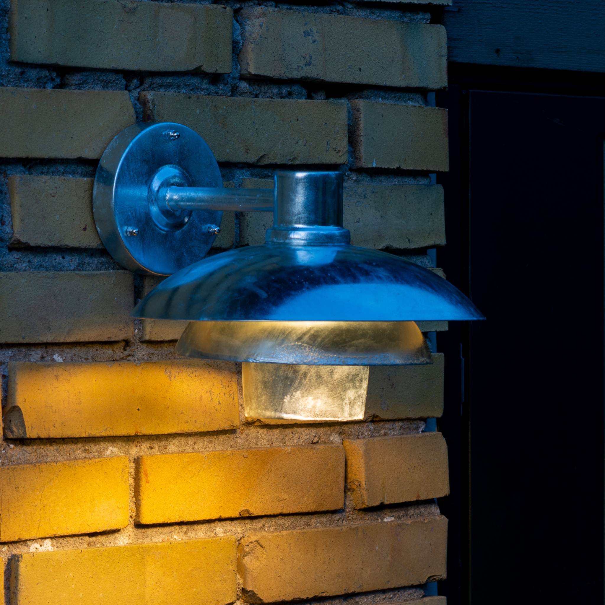 Dyberg Larsen Morph galvaniseret - Væglampe