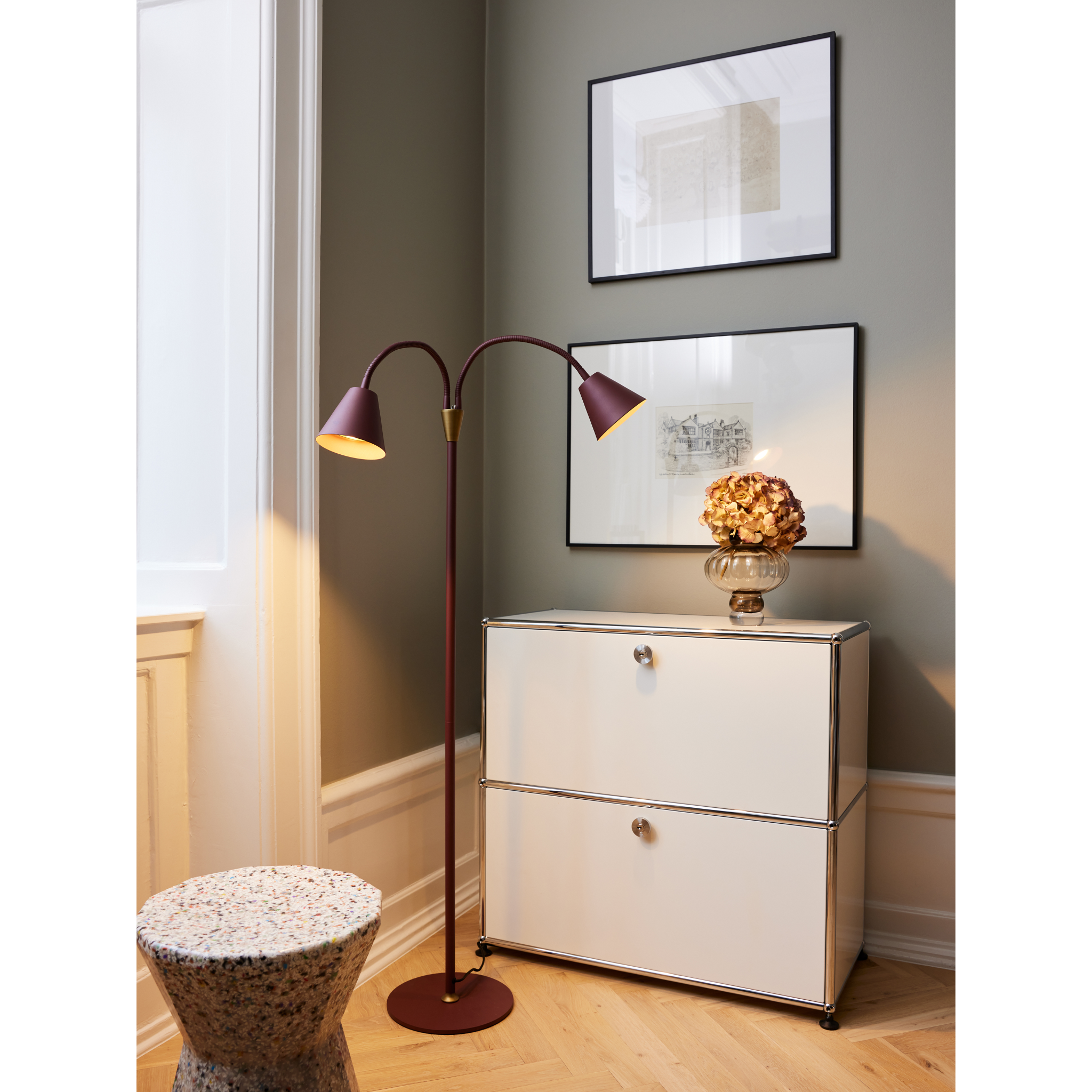 Halo Design Hygge 2 arme maroon - Gulvlampe