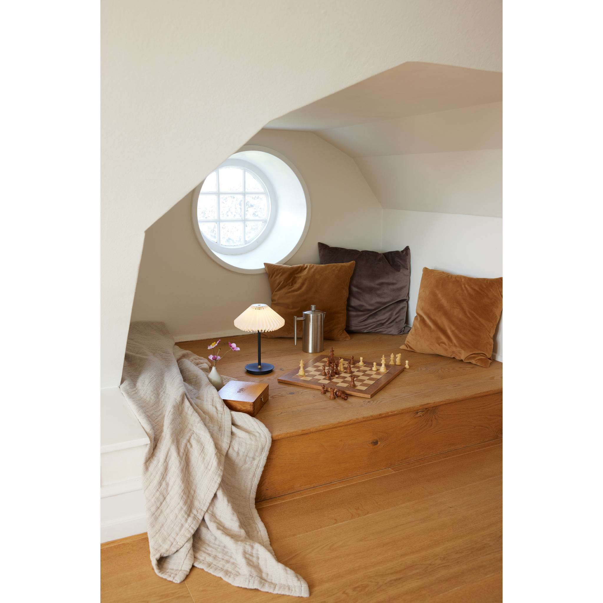 Halo Design Paris hvid/sort - Bordlampe Portable