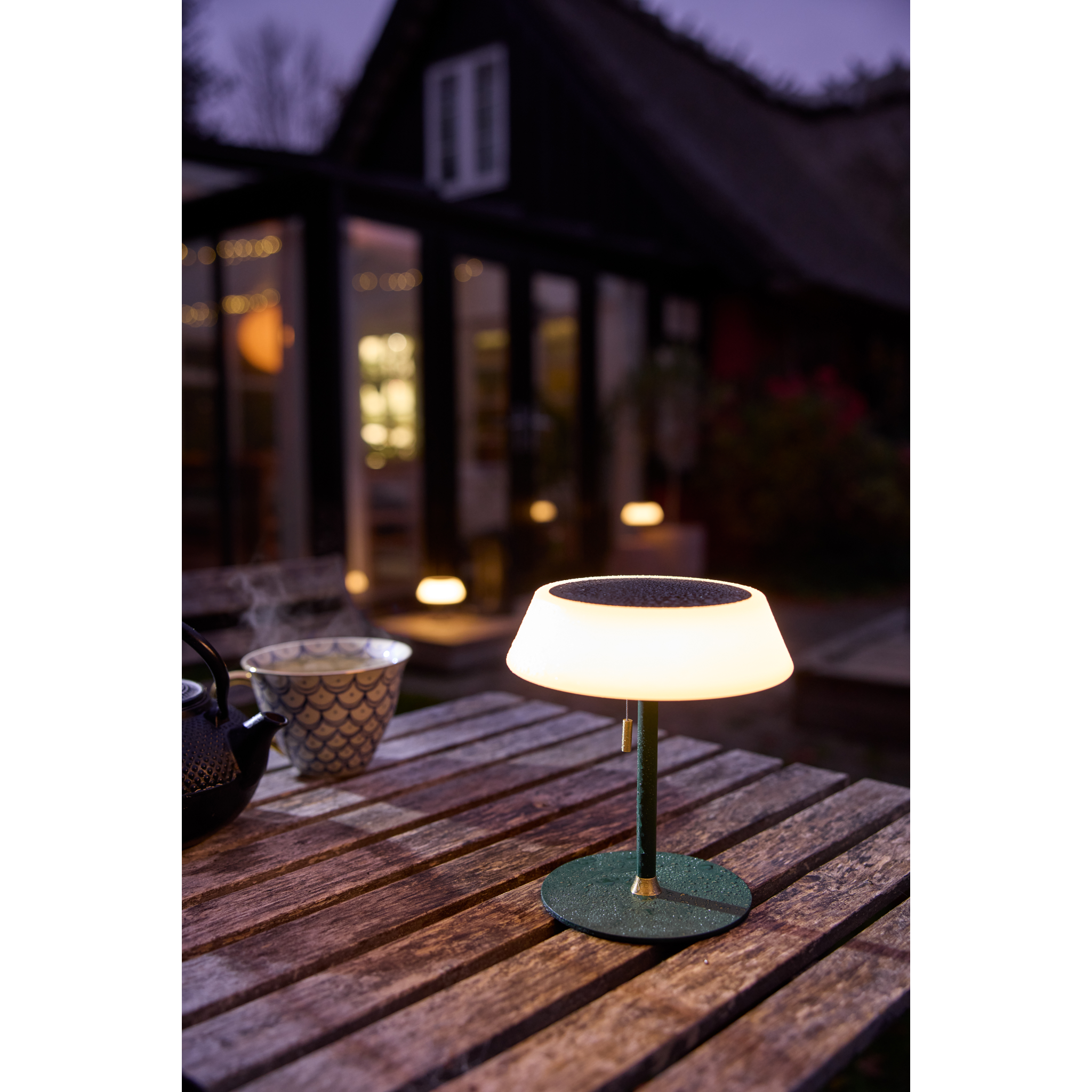 5705639801411 Halo Design Solar mørk grøn portable bordlampe Lamper,Udendørs- lamper,Solcelle lamper 84500012500 801411