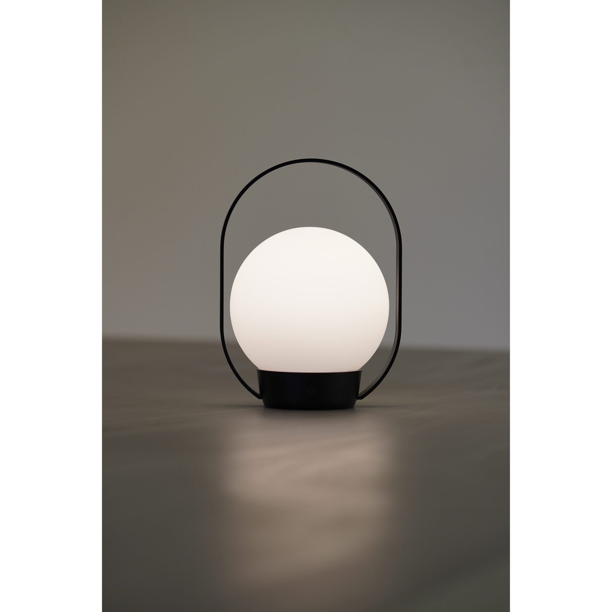 5706872055937 ANTIDARK Palla T1 black portable bordlampe Lamper,Bordlamper,Trådløse bordlamper 90400002870 2-399-1-2