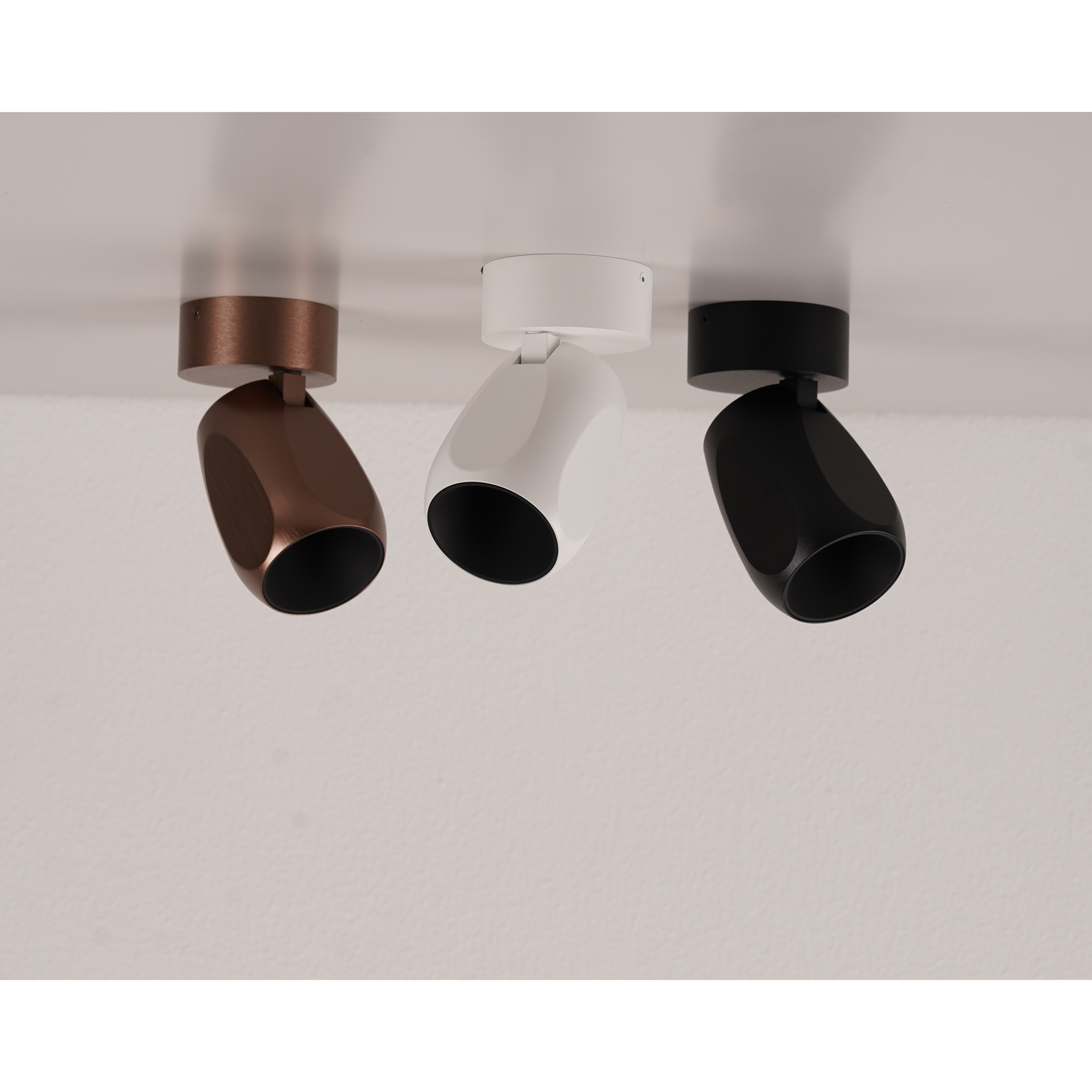 5706872057092 ANTIDARK Facet W70 LED 2700K mørk kaffe påbygningsspot Lamper,Spotserier,Spotserier 90400002980 Facet W70