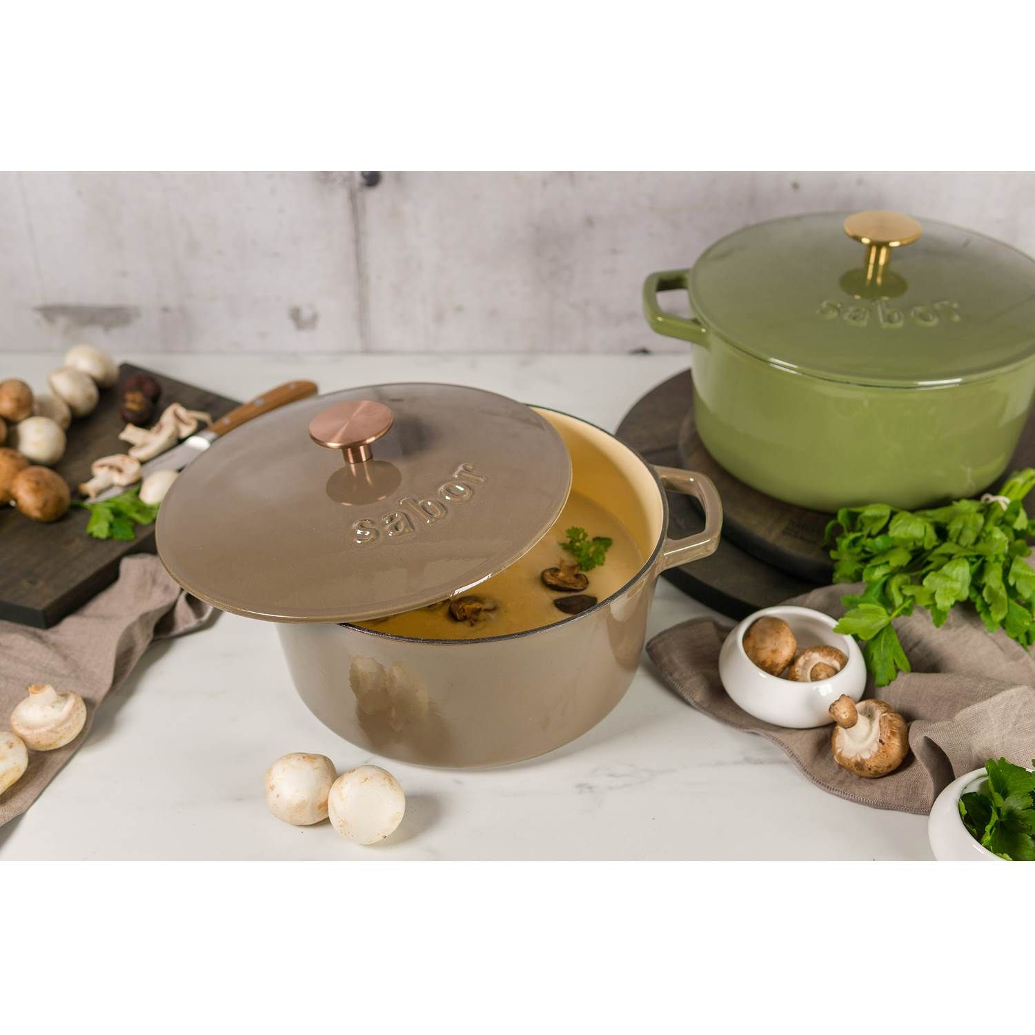 7070549178402 Sabor Ø24, mahogni - Støbejernsgryde Husholdning,Køkkenudstyr,Gryder 2190006402