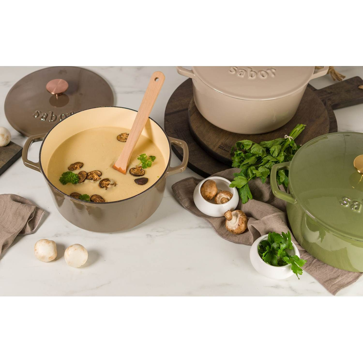 7070549266819 Sabor Ø24, mahogni - Støbejernsgryde Husholdning,Køkkenudstyr,Gryder 2190011833