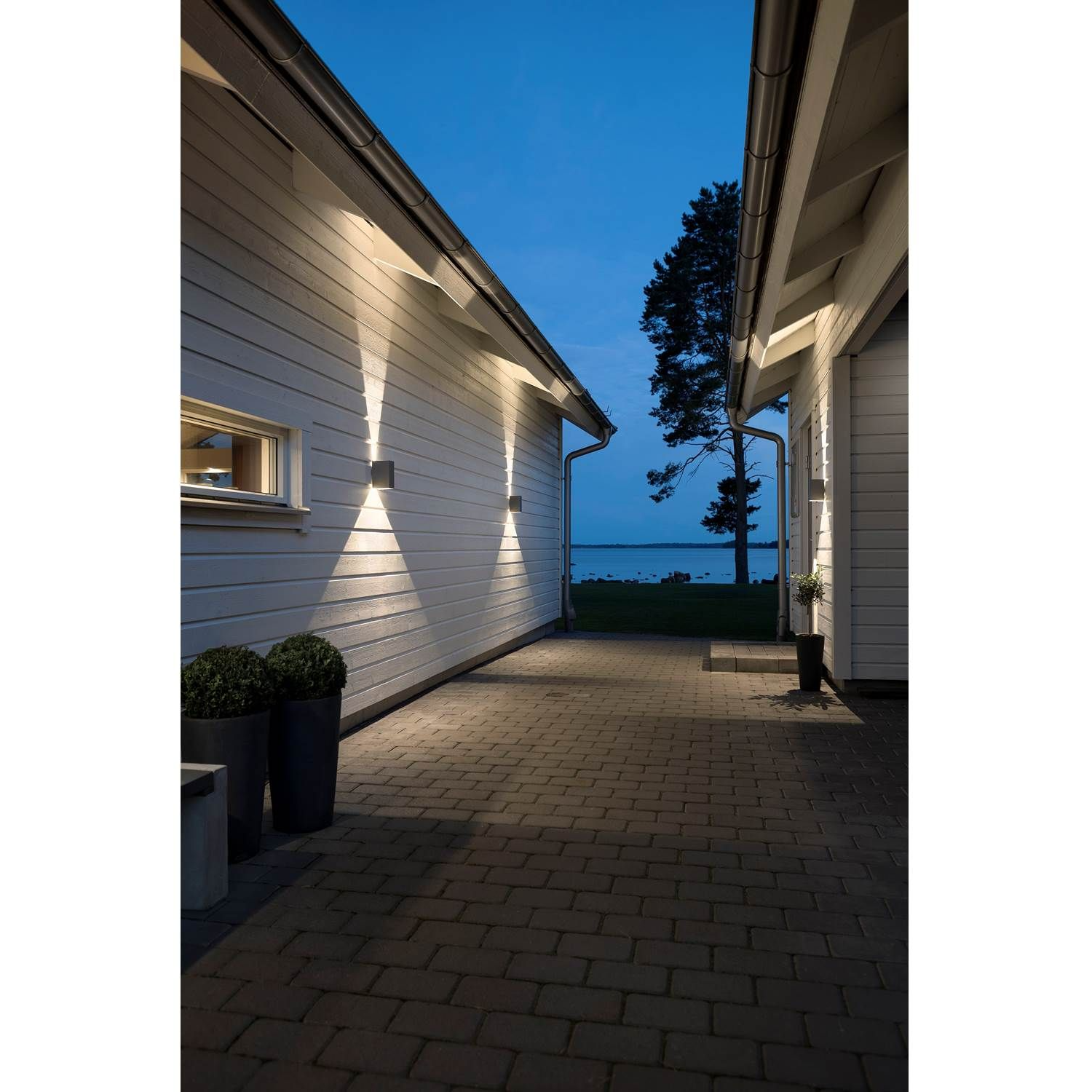 7318307940374 Konstmide Cremona væglampe Lamper,Udendørs- lamper,Udendørslamper 44400000290 108144