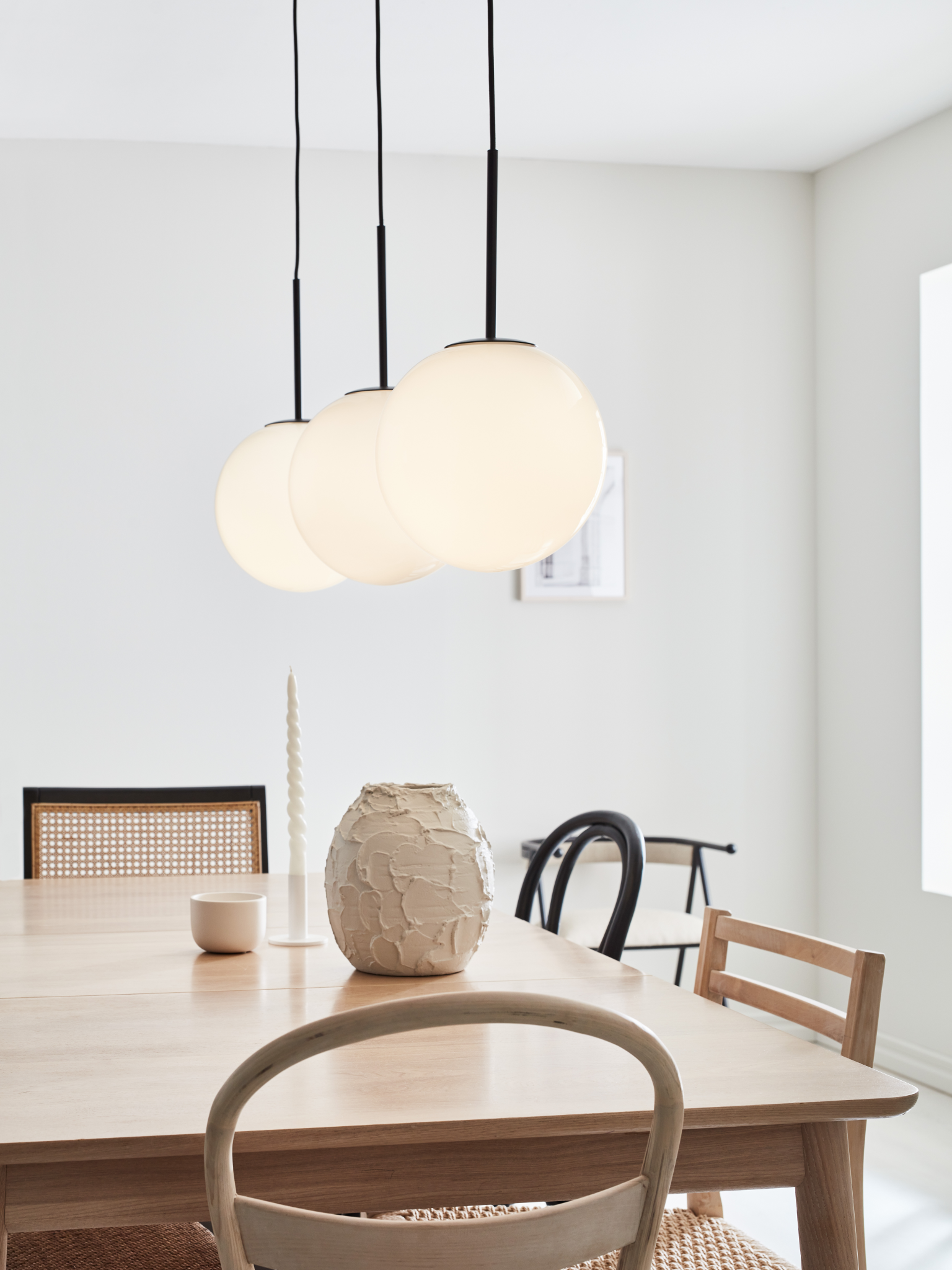 7330024601895 Marksløjd DIONE hvid/sort 108269 - Pendel 3 lys Lamper,Pendler-/ Hængelamper,Pendler/Hængelamper 86800002680 DIONE hvid/sort 108269