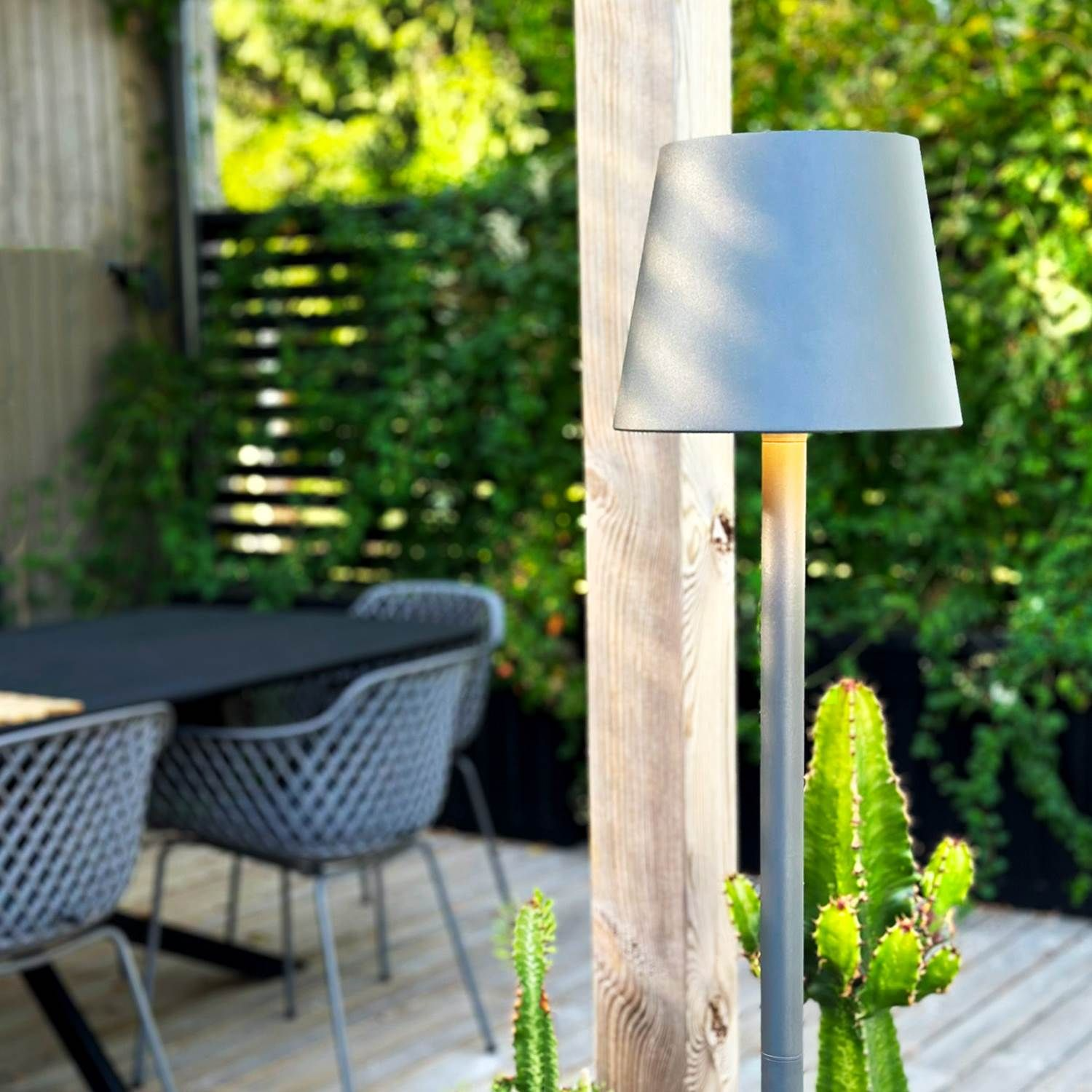 7340110602187 LightsOn Sofie mørkegrå gulvlampe Lamper,Udendørs- lamper,Udendørslamper 2190012171 149028