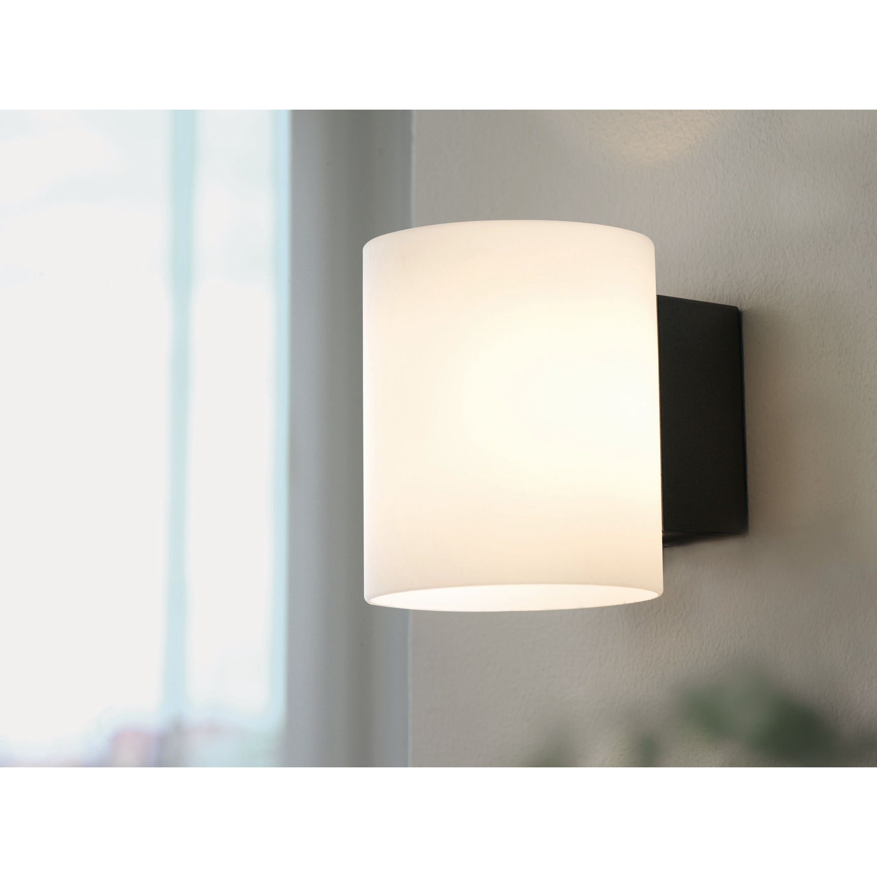 7391534021382 Herstal Evoke S antracit/Opal glas væglampe Lamper,Væglamper,Væglamper 82700002240 HB5620054389