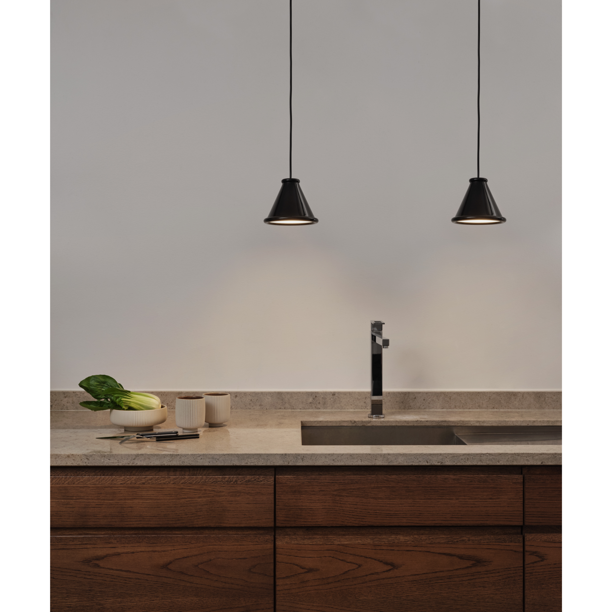 7391534022761 Belid Belle Ø15 Glossy black pendel Lamper,Pendler-/ Hængelamper,Pendler/Hængelamper 82400013510 1498027