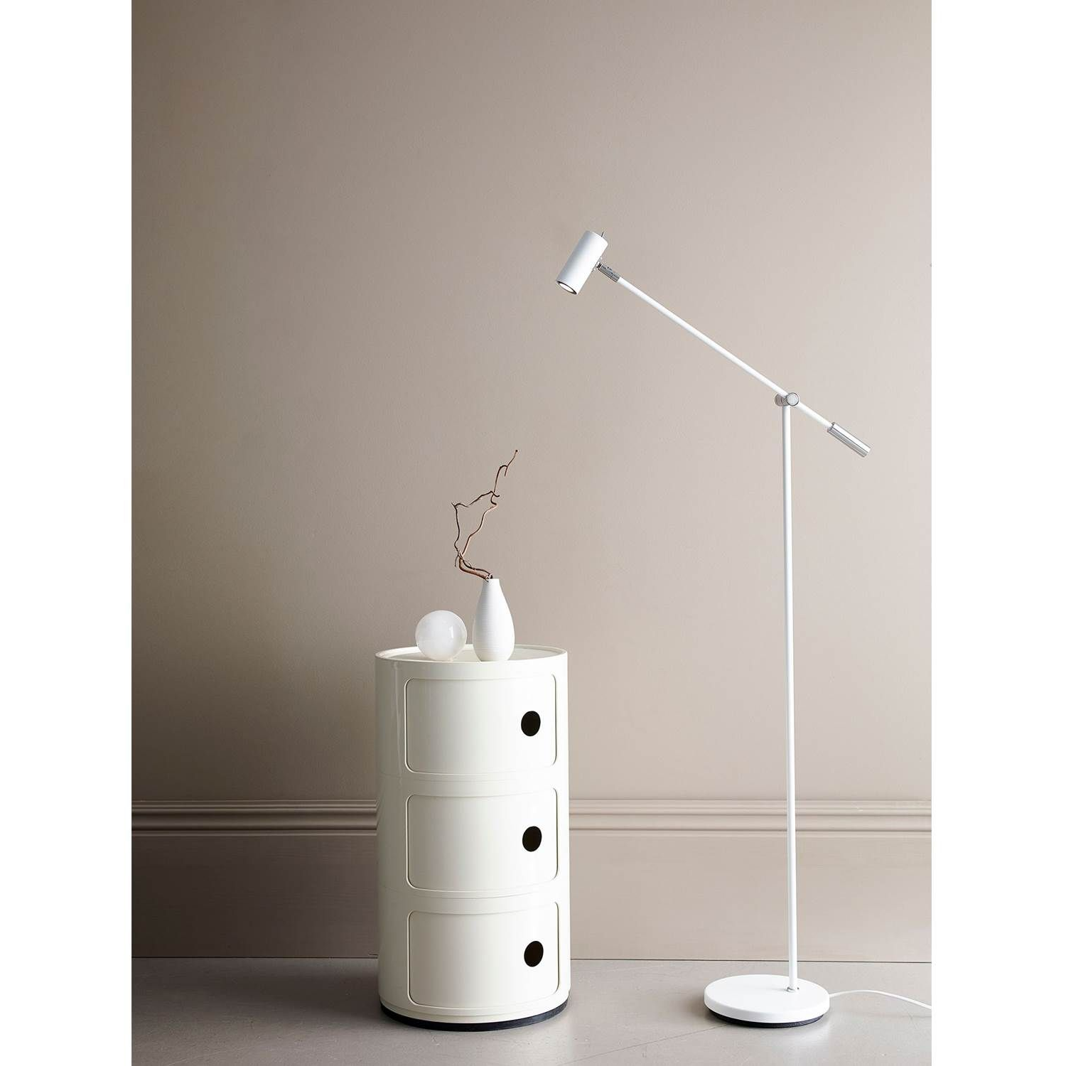 7391534275037 Belid Cato hvid - Gulvlampe Lamper,Gulvlamper,Gulvlamper 2190009075 127298