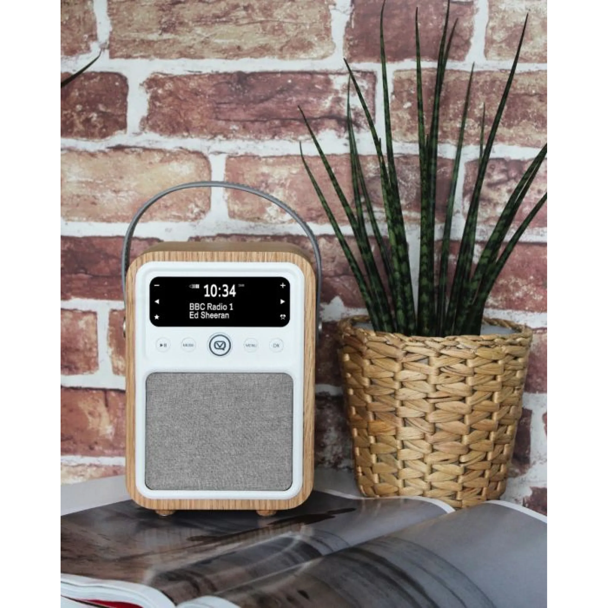 5060169718555 VQ Monty radio, eg TV & HIFI,Lyd,DAB radioer 27900000460 VQ-MONTY-OAK