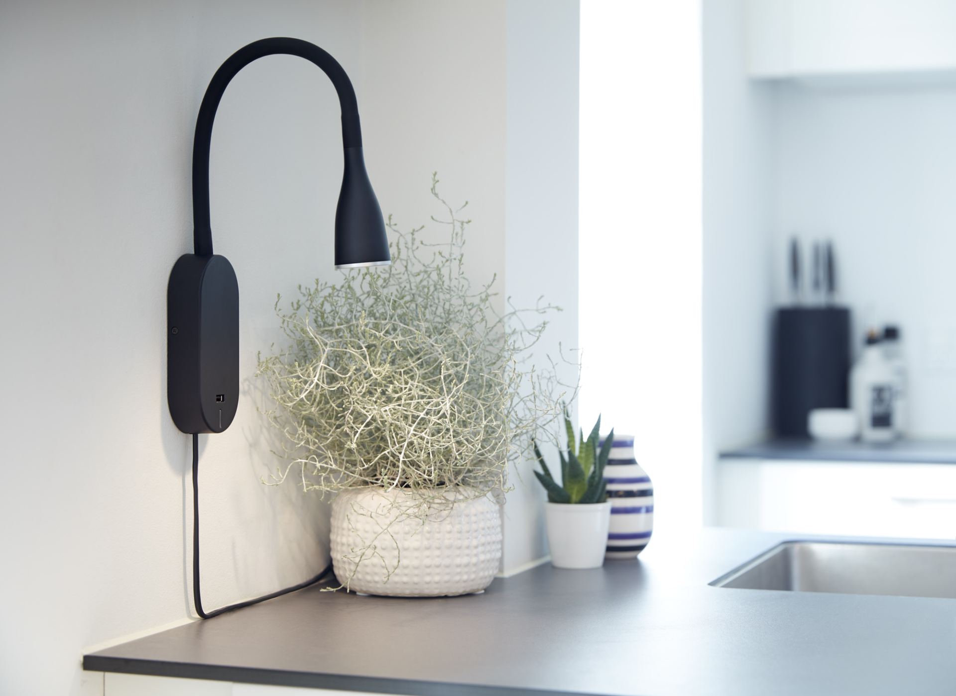 5703701380420 Nielsen Light Eye USB sort - Væglampe Lamper,Væglamper,Væglamper 80903804200 Eye USB sort