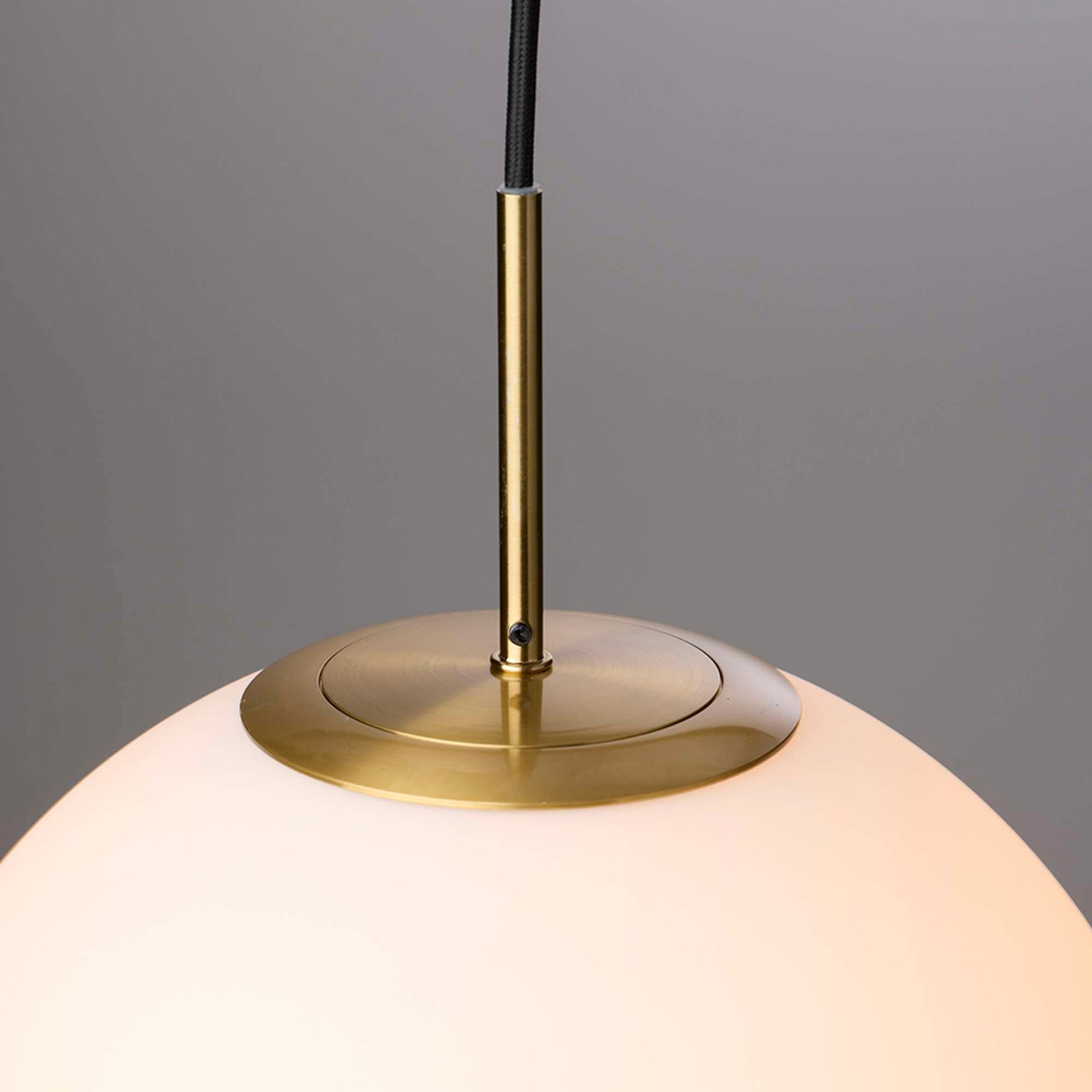 5703701467640 Nielsen Light Cafe Nora Ø30 opal/messing pendel Lamper,Pendler-/ Hængelamper,Pendler/Hængelamper 80900009540 Cafe Nora