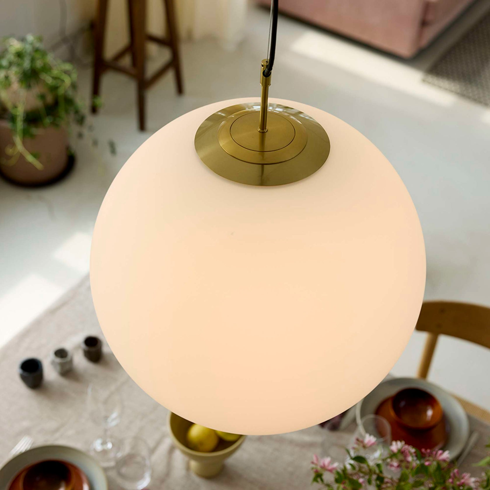 5703701467664 Nielsen Light Cafe Nora Ø50 opal/messing pendel Lamper,Pendler-/ Hængelamper,Pendler/Hængelamper 80900009560 Cafe Nora