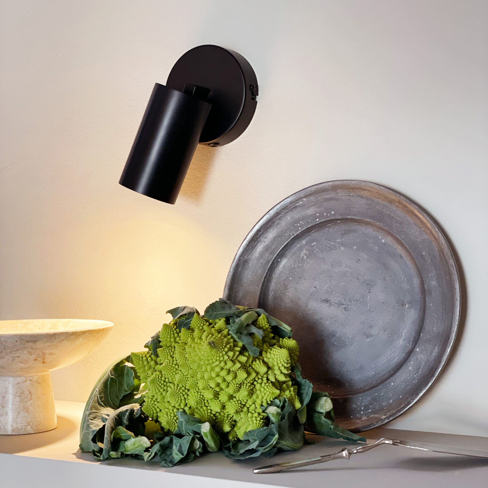 5704709071679 Dyberg Larsen Modern 7167 - Væglampe Lamper,Væglamper,Væglamper 89200005940 7167