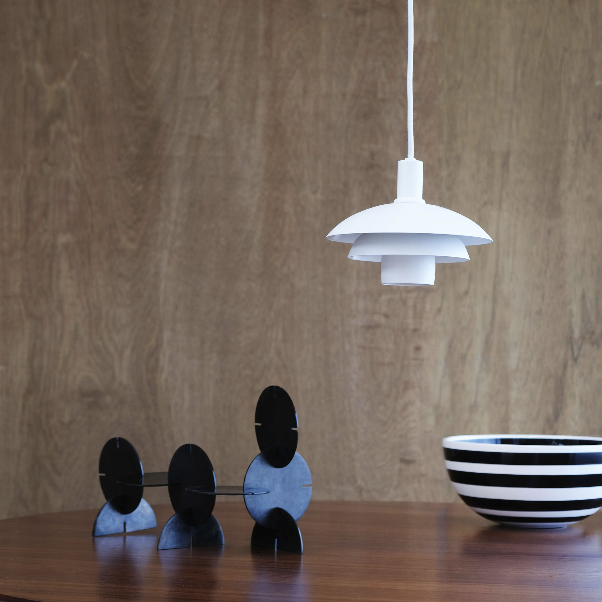 5704709082200 Dyberg Larsen Morph hvid 8220 - Pendel Lamper,Pendler-/ Hængelamper,Pendler/Hængelamper 89200004720 Morph hvid 8220