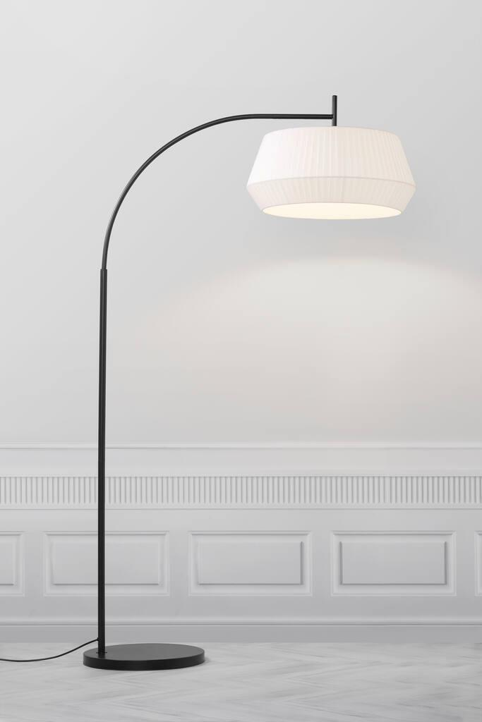 5704924005596 Nordlux Dicte Hvid - Gulvlampe Lamper,Gulvlamper,Gulvlamper 87100009230 Dicte Hvid