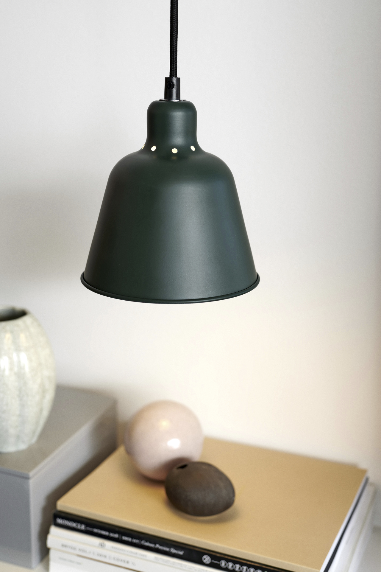 5705639737482 Halo Design Carpenter Ø15 mørkgrøn - Pendel Lamper,Pendler-/ Hængelamper,Pendler/Hængelamper 84500007330 Carpenter Ø15 mørkgrøn