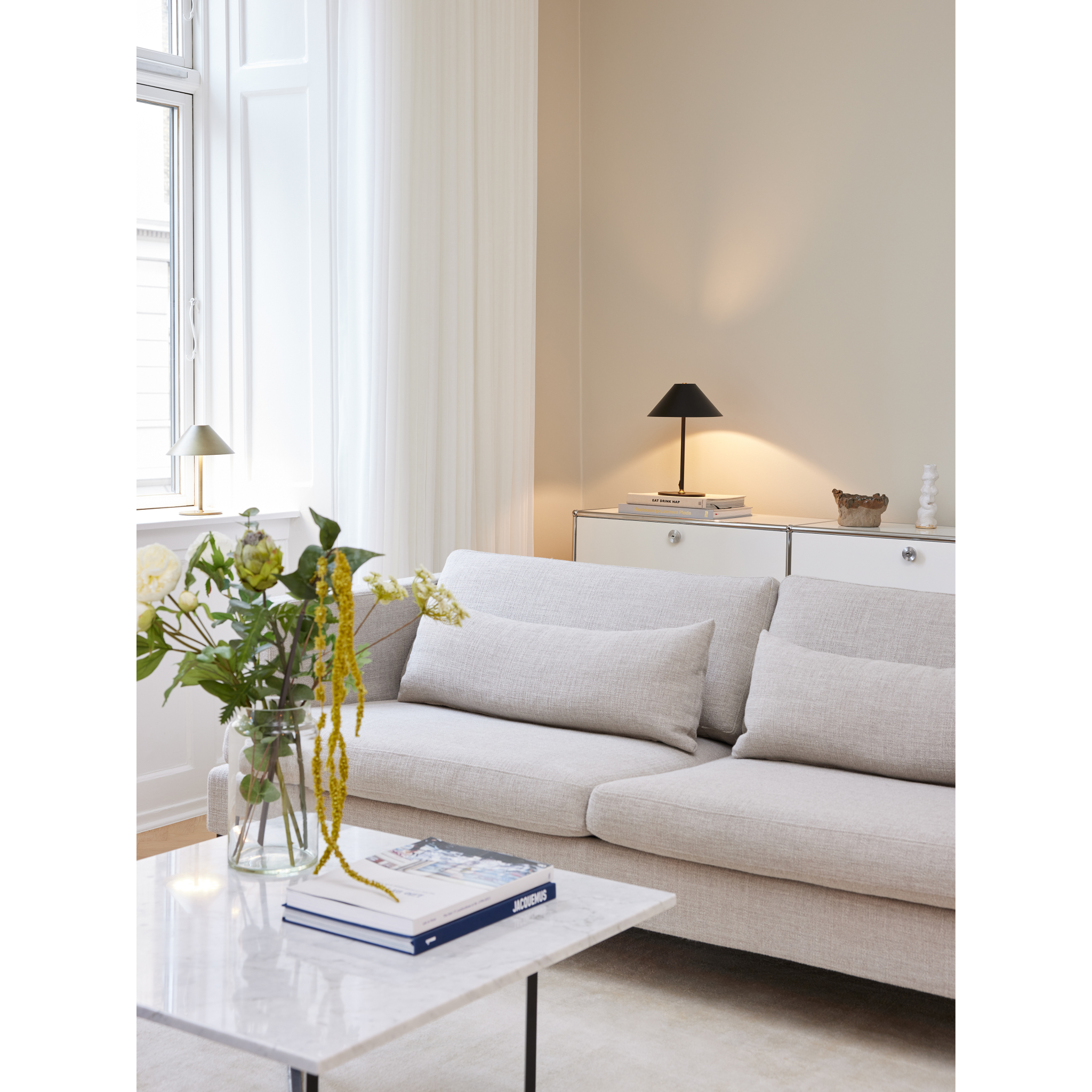 Halo Design Hygge Ø24 grafit sort - Bordlampe