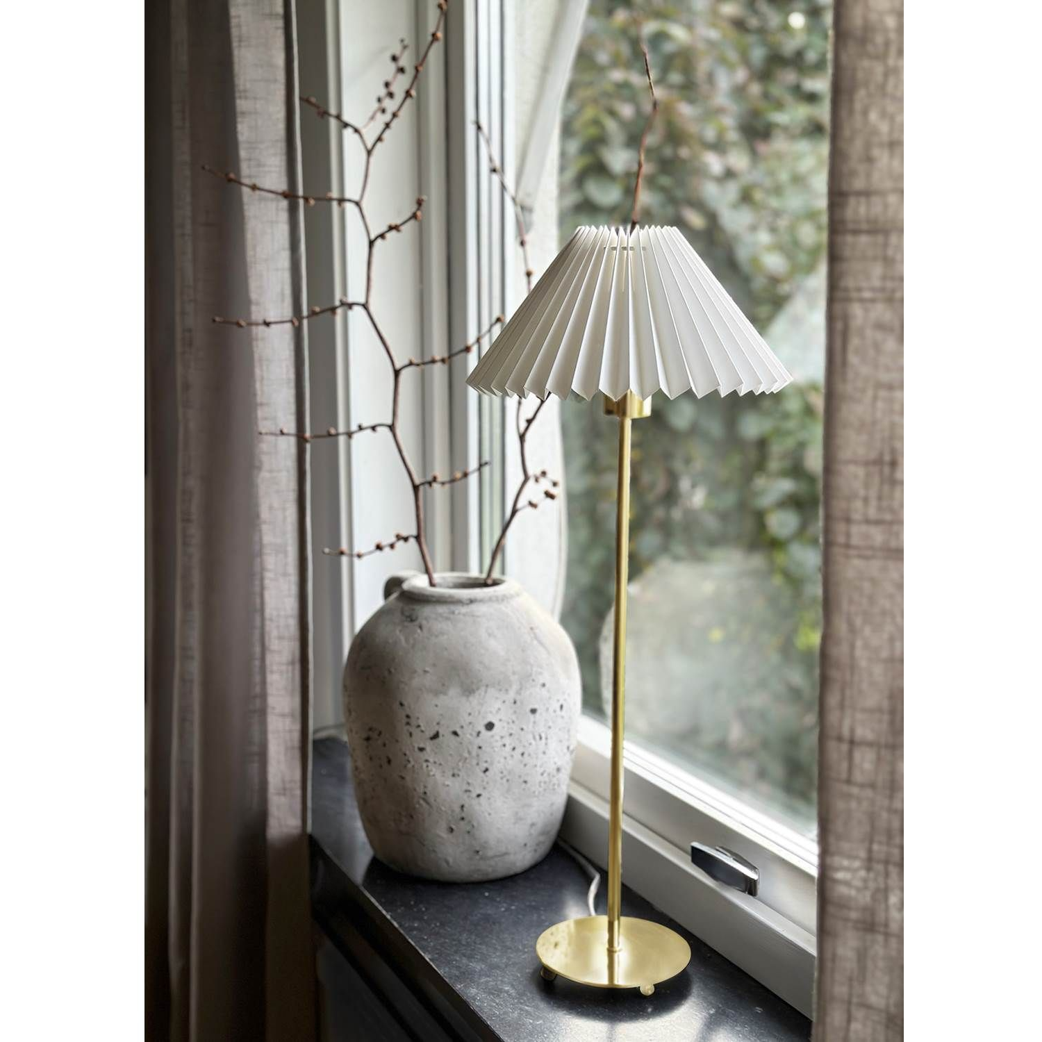 7041661280311 Aneta Ester messing - Bordlampe Lamper,Bordlamper,Bordlamper 2190005460 100048