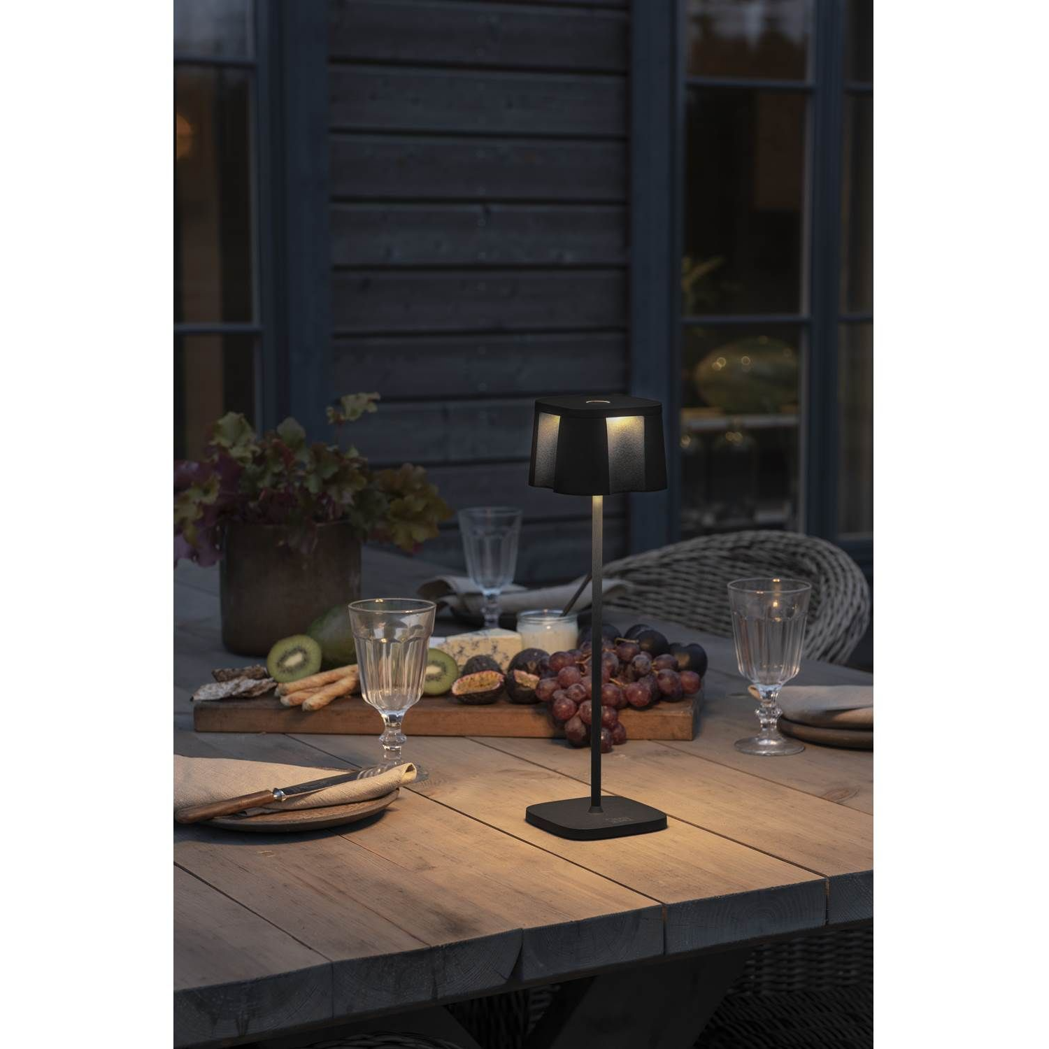 7318307818758 Konstmide Nice sort - Bordlampe portable Lamper,Bordlamper,Trådløse bordlamper 2190001981 117778