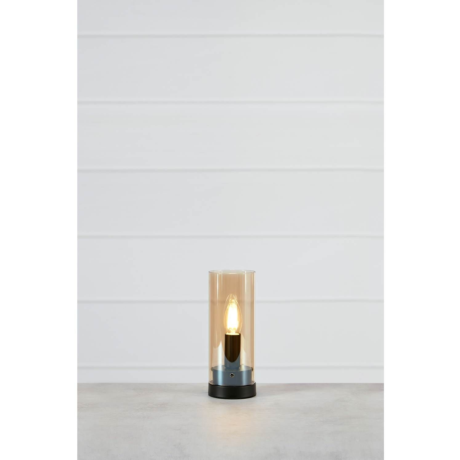 7330024611801 Markslöjd Post sort/amber - Bordlampe Lamper,Bordlamper,Bordlamper 2190005195 122556