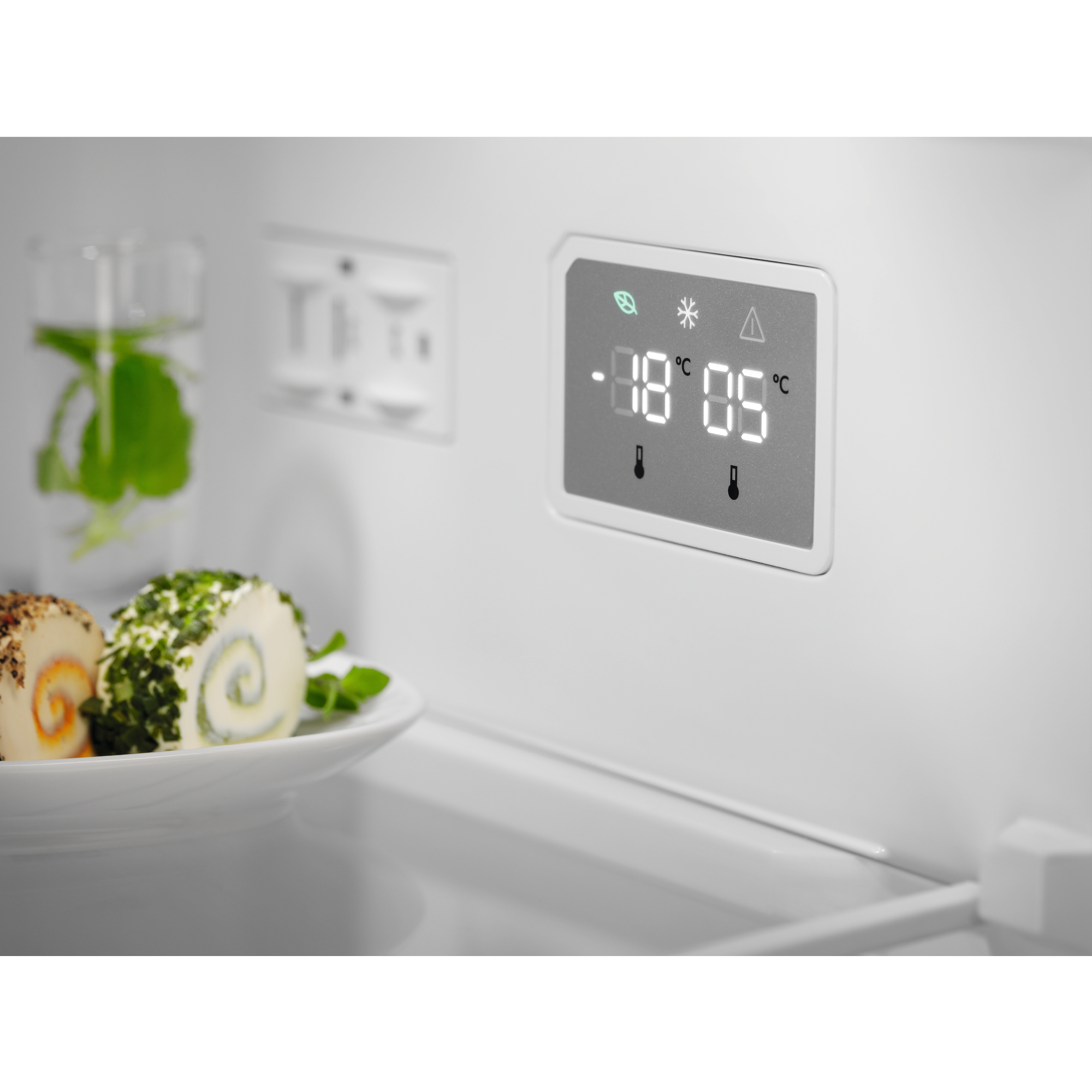 7332543996360 Electrolux LNT6ME36W2 - Fritstående kølefryseskab Hvidevarer,Kølefryseskabe,Fritstående kølefryseskabe 7600009640 LNT6ME36W2