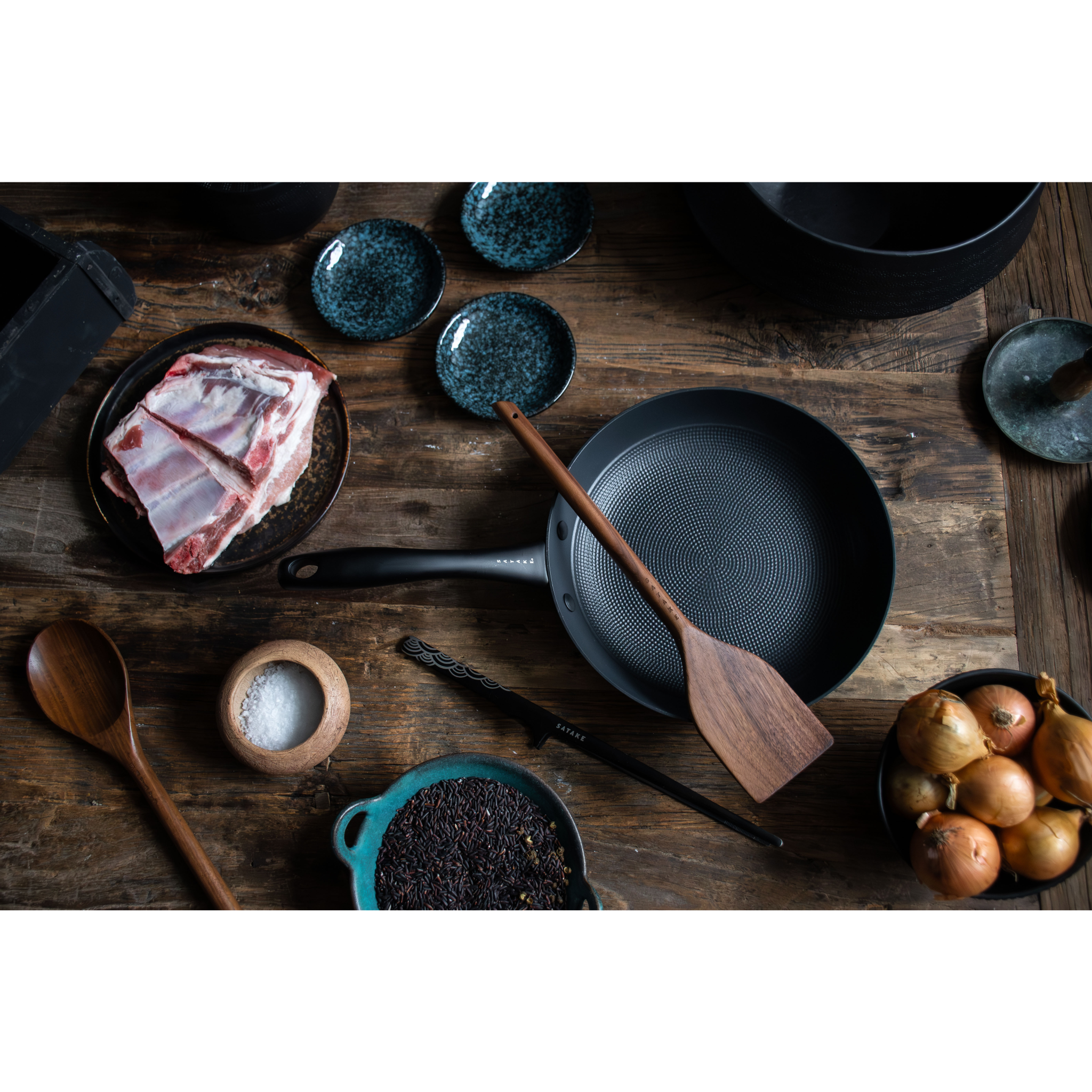 7340039200396 Satake Ø28 støbejernspande Husholdning,Køkkenudstyr,Pander 2190014282 K-spanna28