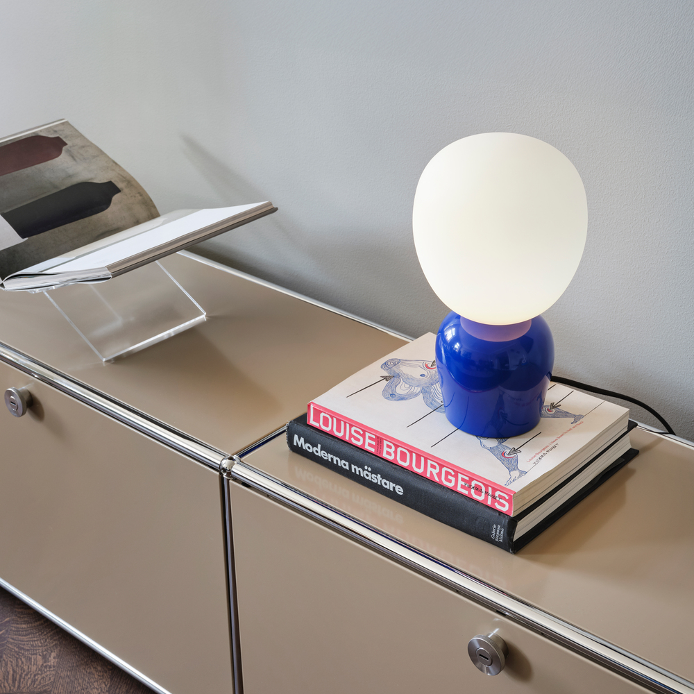 7391534301767 Belid Buddy marineblå/opal glas bordlampe Lamper,Bordlamper,Bordlamper 82400014120 